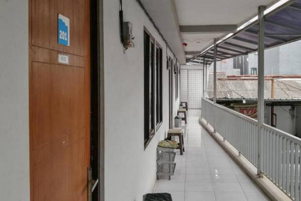 Laponca Residence Pondok Cabe Syariah Redpartner Duku Exterior photo